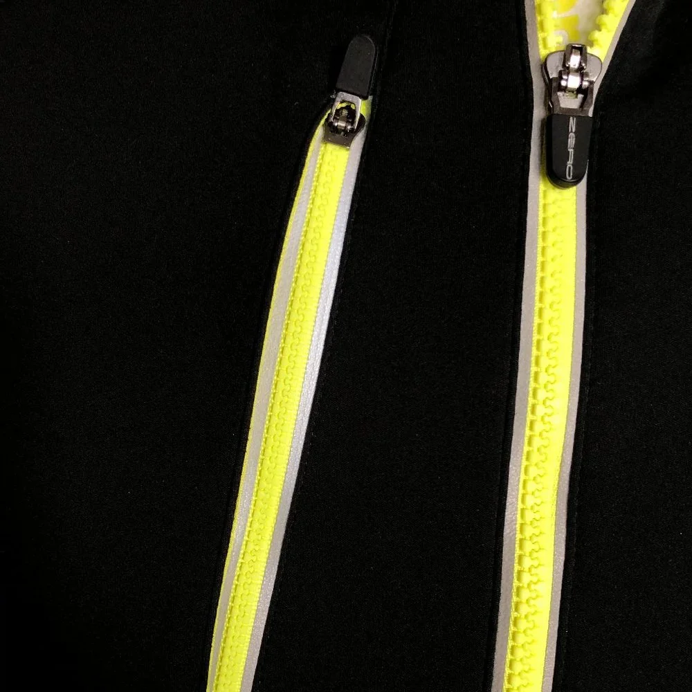ZERO RESTRICTION Men's Black & Yellow Golf Performance Half Zip - Size MEDIUM - Picture 4 of 15
